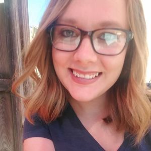 Meet your Posher, Cassandra